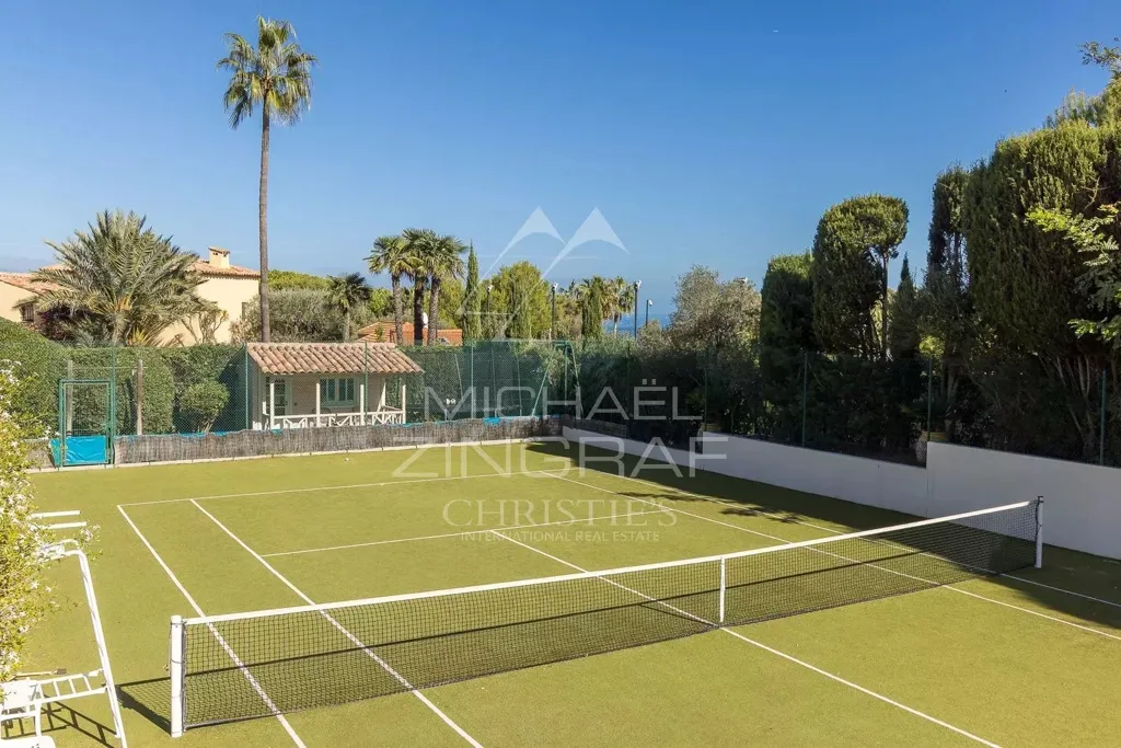 Garden - Villa with Sea View near Cap d'Antibes