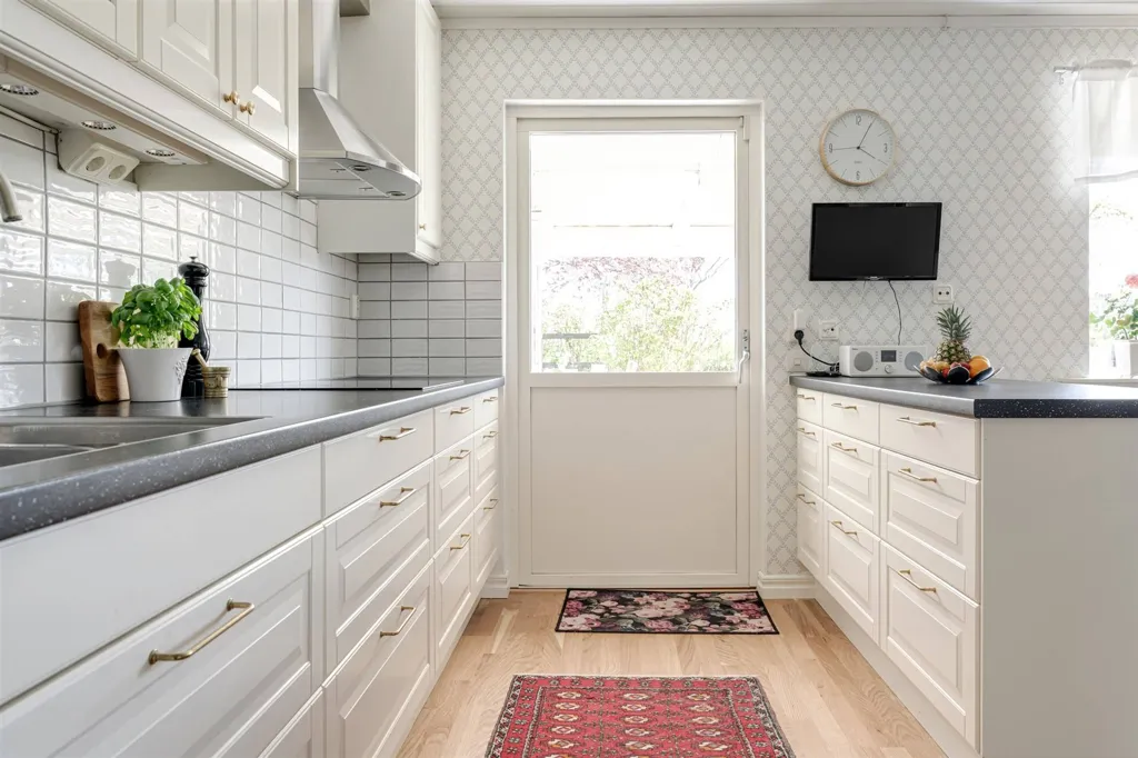 Köök - Spacious Villa with South View in Simrishamn