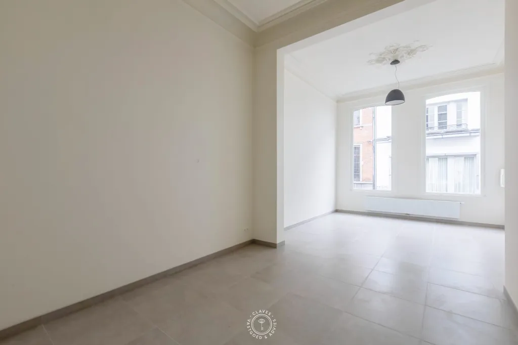 Pièces - Appartement au Rez-de-Chaussée avec Terrasse dans le Centre-Ville