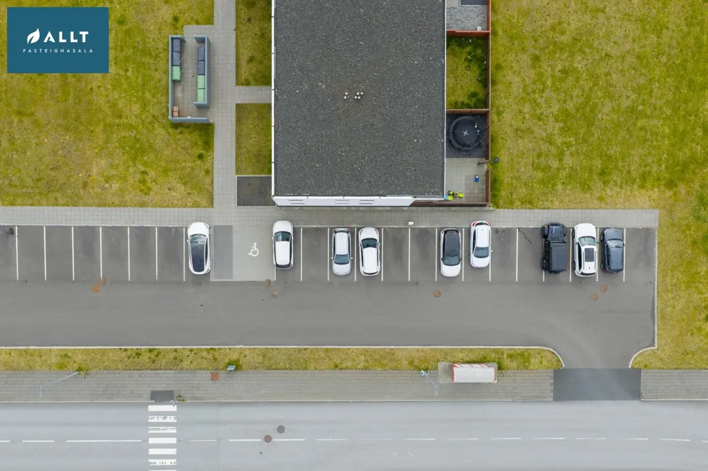3-toaline korter asukohas Reykjanesbær
