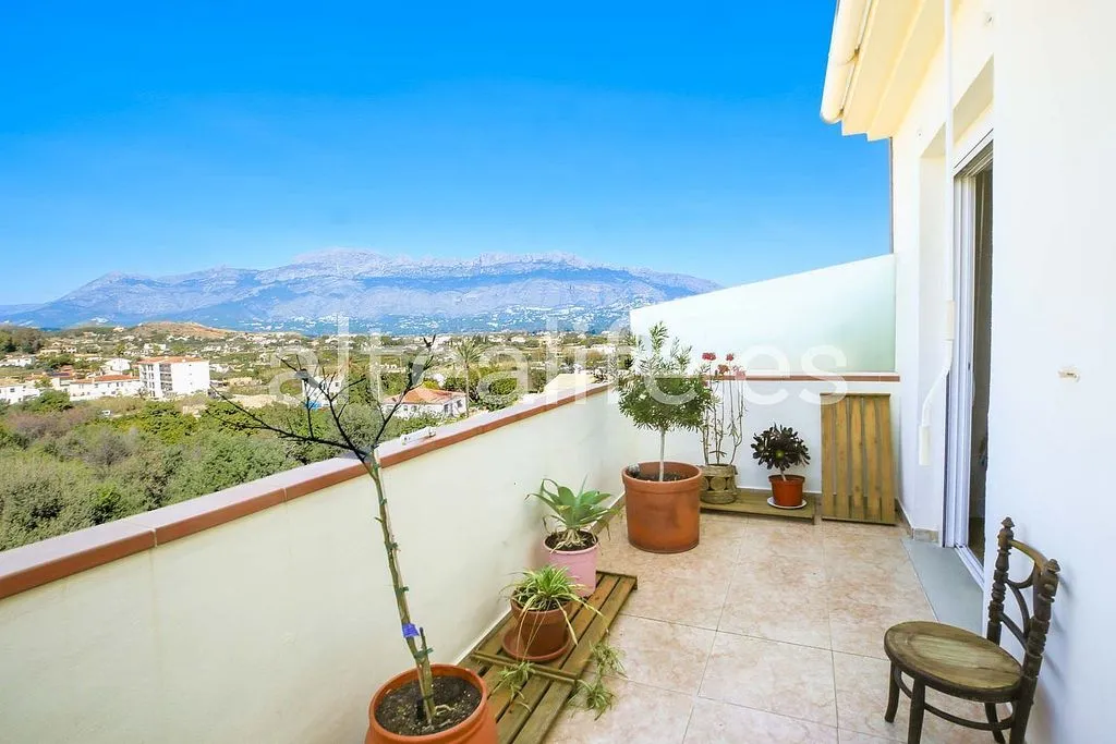 Rõdu - Penthouse with Terrace in Altea Pueblo