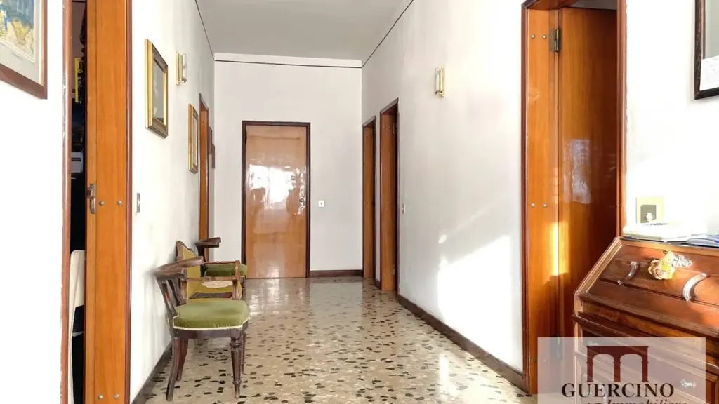 hallway_entrance