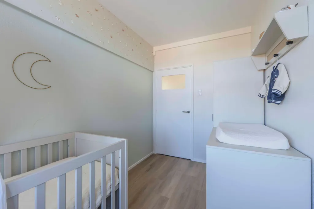 Magamistoad - 4-Bedroom Apartment with Balcony in Katwijk