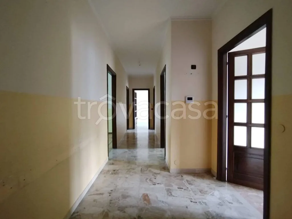 hallway_entrance