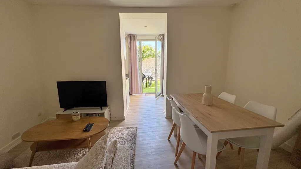 Elutuba - 2-Bedroom Apartment with Terrace in Niort Centre