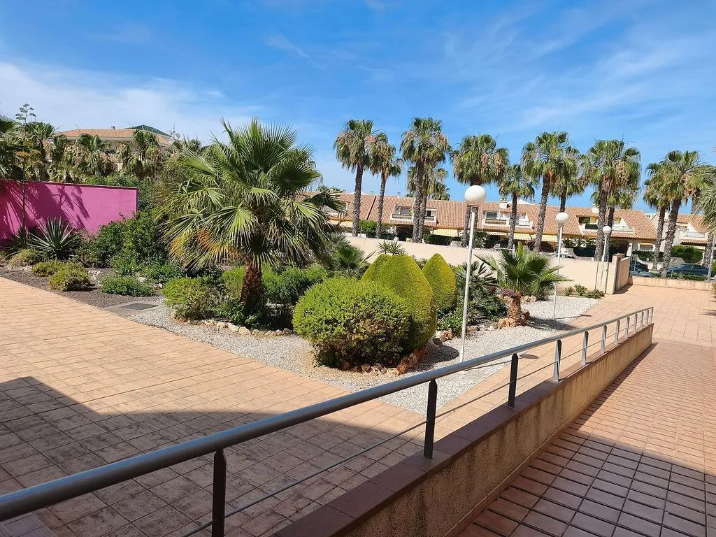 Seafront Apartment with Pool in Cabo Roig