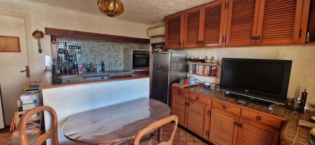 Cuisine - Maison des Années 1930 avec Vue Mer à Grasse