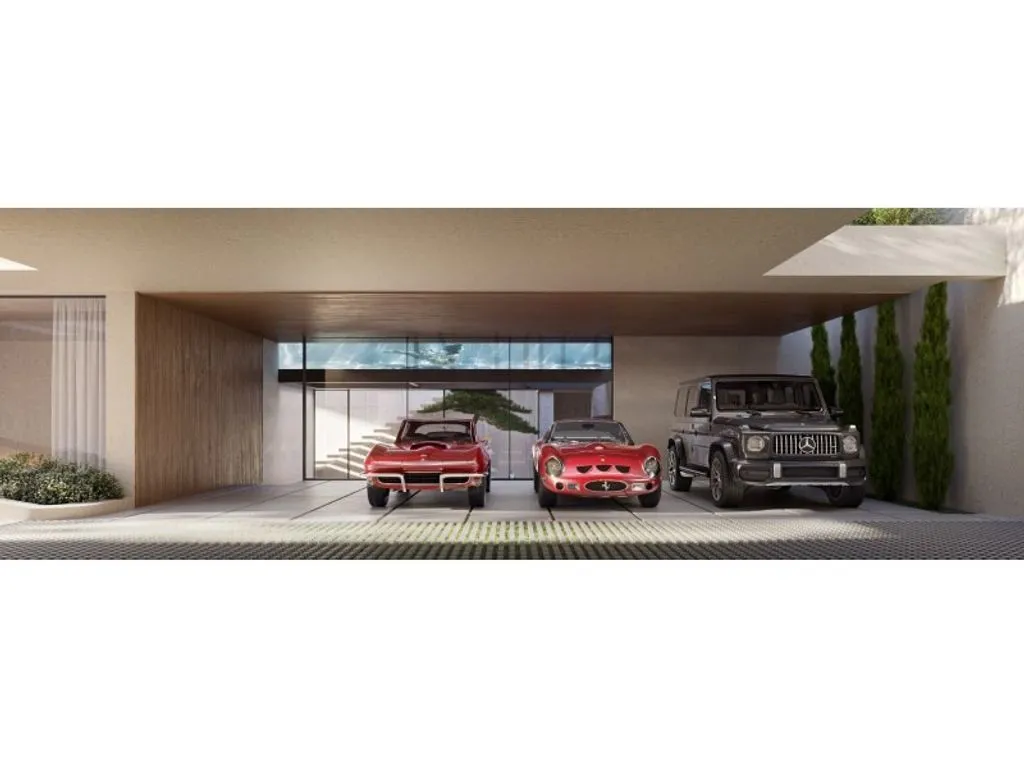 Garage - Luxury Villa with Pool in Quinta da Marinha, Cascais