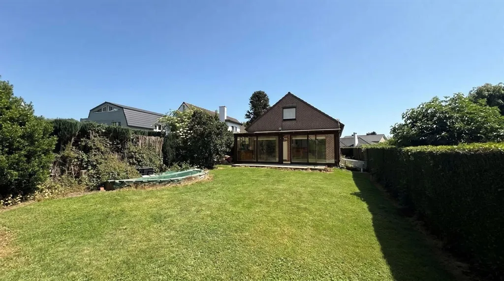 Garten - Villa with Garden and Terrace in Waterloo
