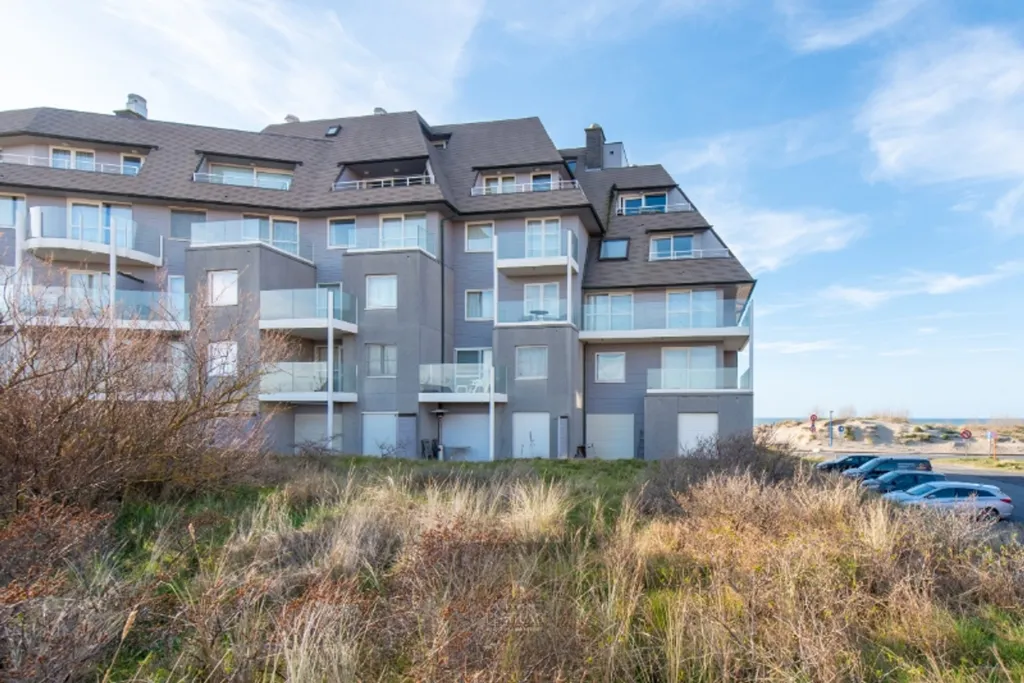 Välivaade - Walk-Through Flat with Beach View in Oostduinkerke