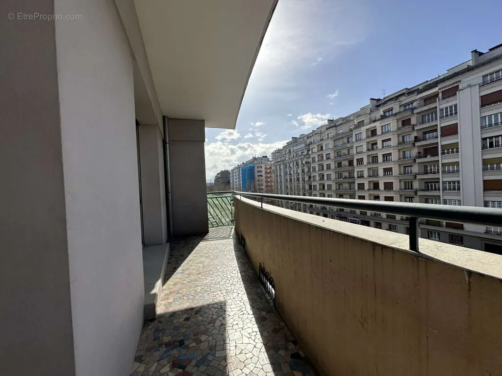 Balcon - Appartement 3P+C avec Balcon à Grenoble