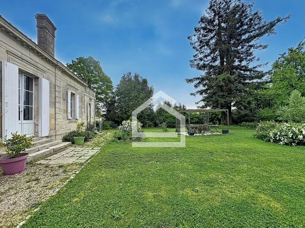 Aed - Historic House with Garden in Margaux