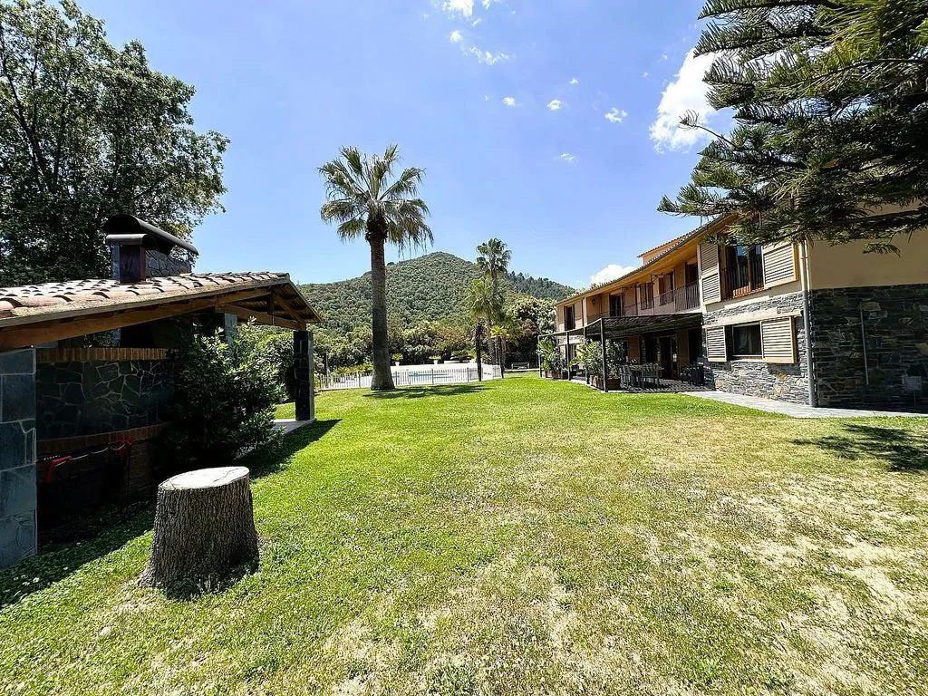 Jardin - Luxury House with Panoramic Views in Arenys de Munt