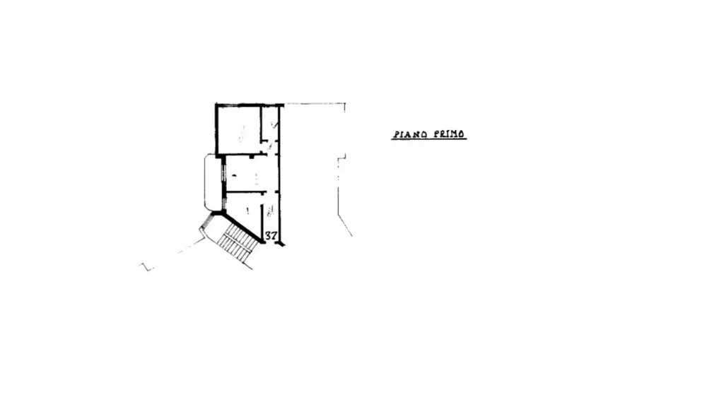 Plaan - Rearfacing Apartment with Balcony in Borgosesia