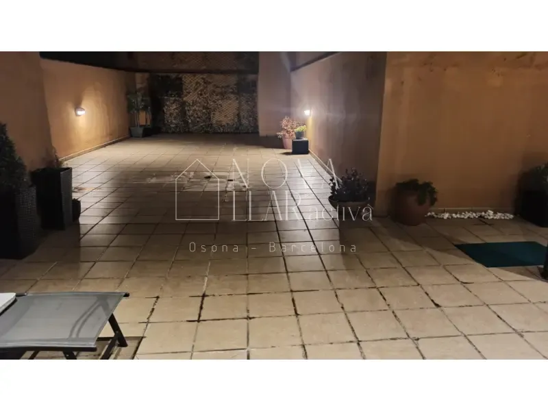 Aed - Apartment with Terrace in Centelles Centre