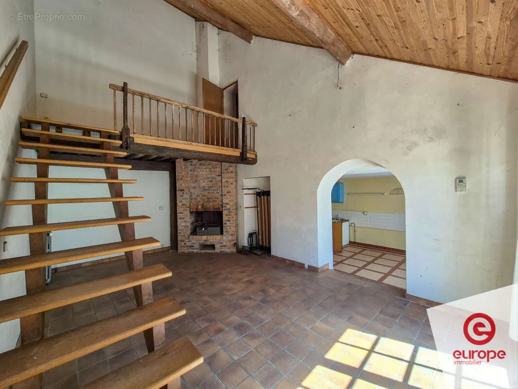 Soggiorno - Two-Unit House with Garden in Dornecy