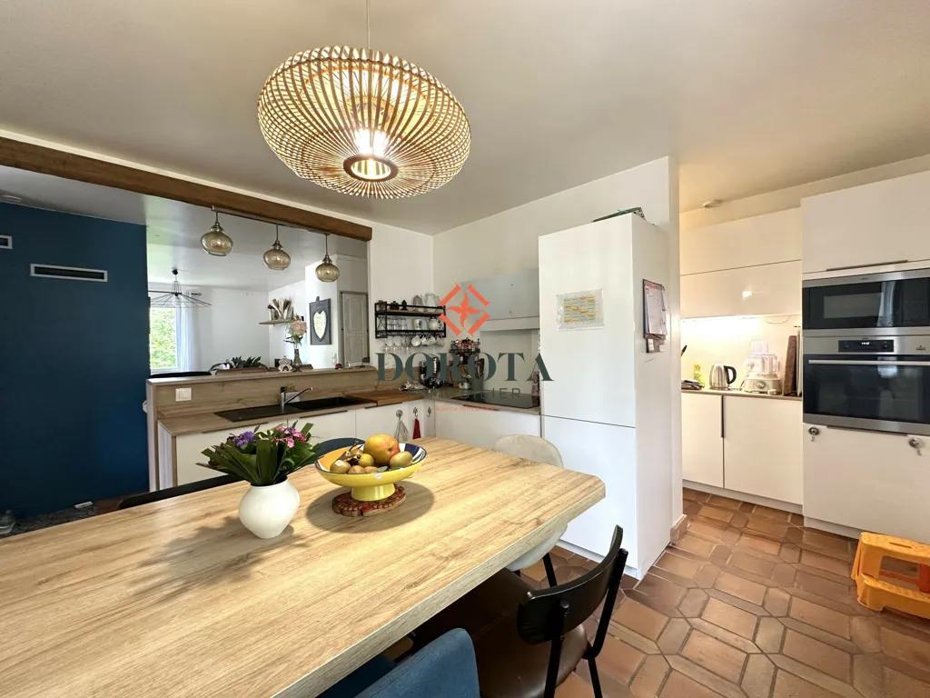 Cuisine - Maison individuelle avec terrasse au sud à Saint-Martin-d'Uriage