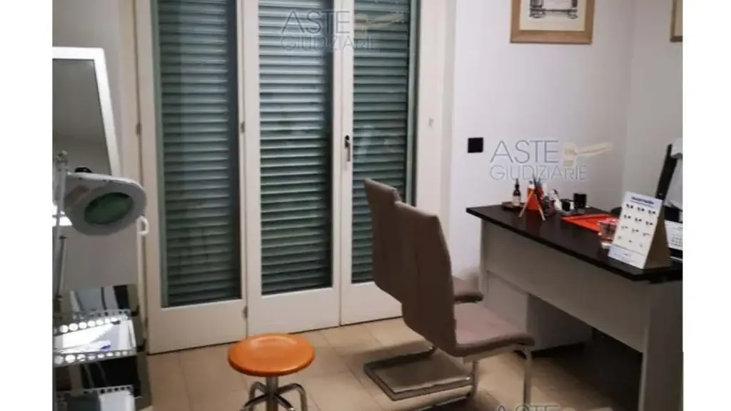 Kabinet - Apartment in Terni with Auction Listing