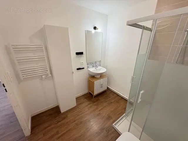 Bagni - T3 Apartment with Balcony in Bruges