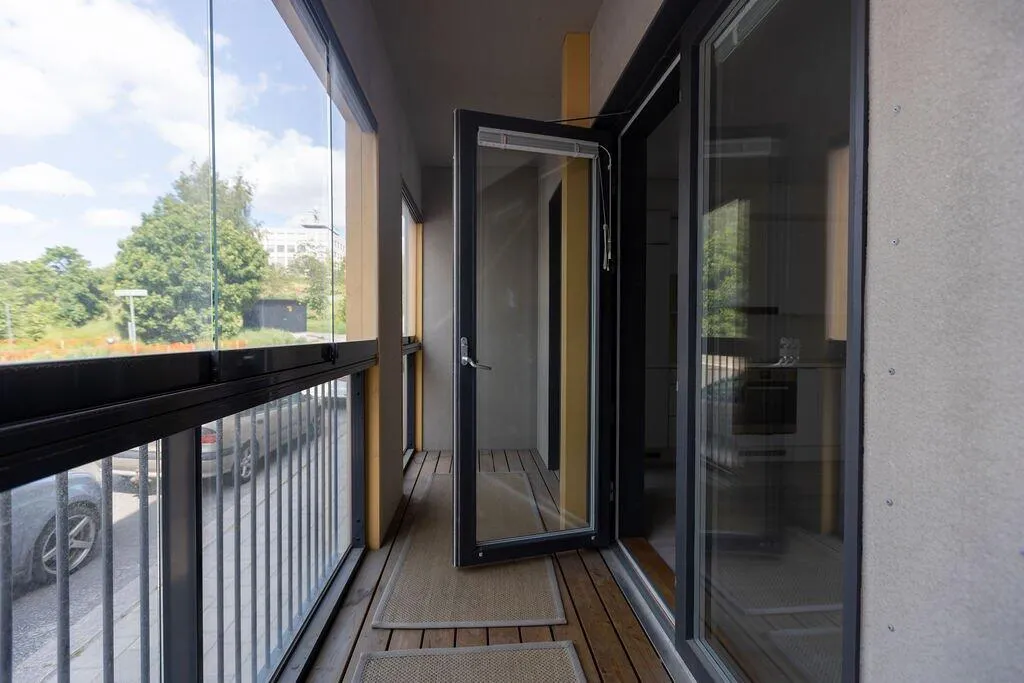 balcony