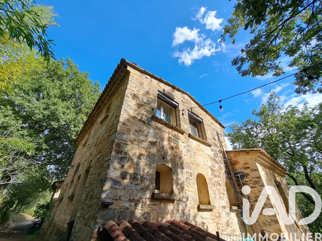Extérieur - Propriété avec Vue Vallée du Rhône à Saint-Marcel-d'Ardèche