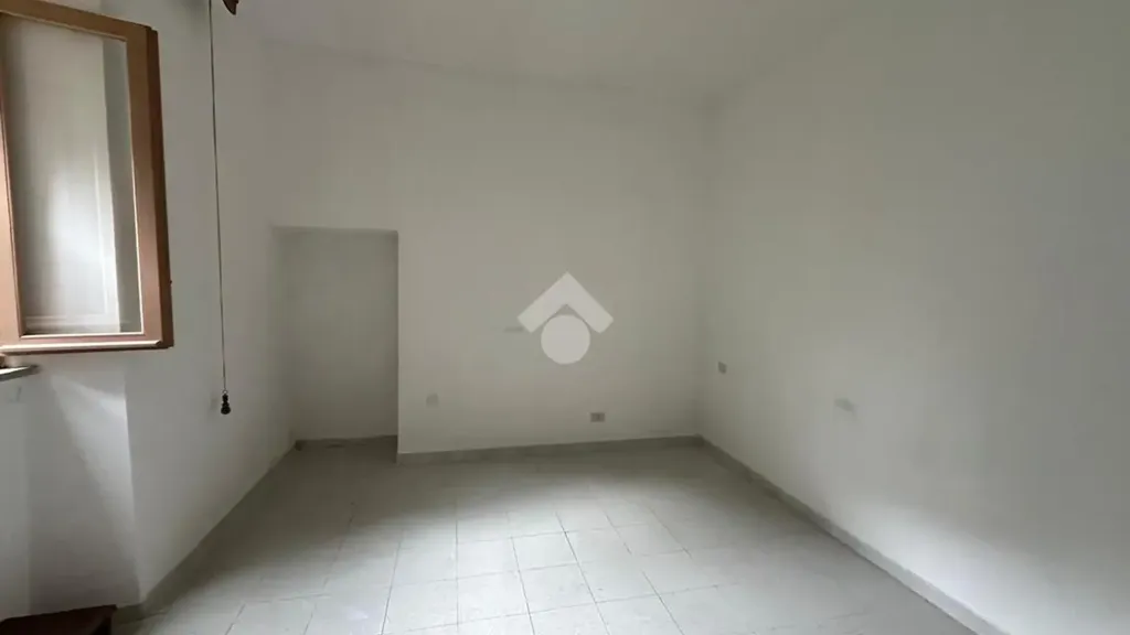 Toad - Three-Level Villa with Garden in Artena