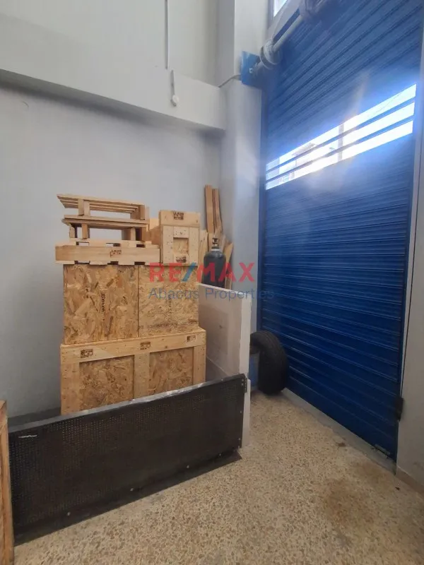 Garage - Commercial Space with Harbour View in Piraeus