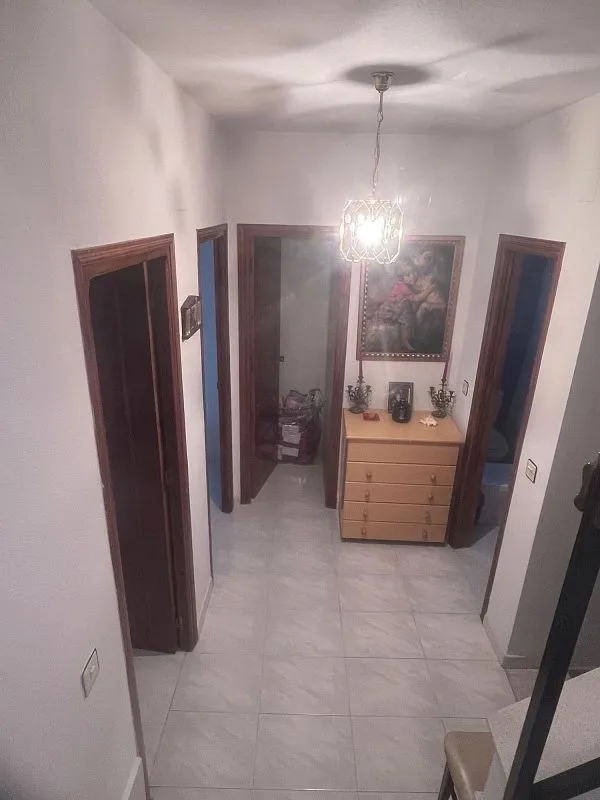 Esik - Charming House with Terrace in Torrejoncillo