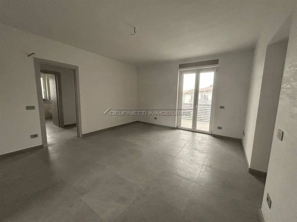 Pièces - New Class A4 Apartment with Terraces near Alba
