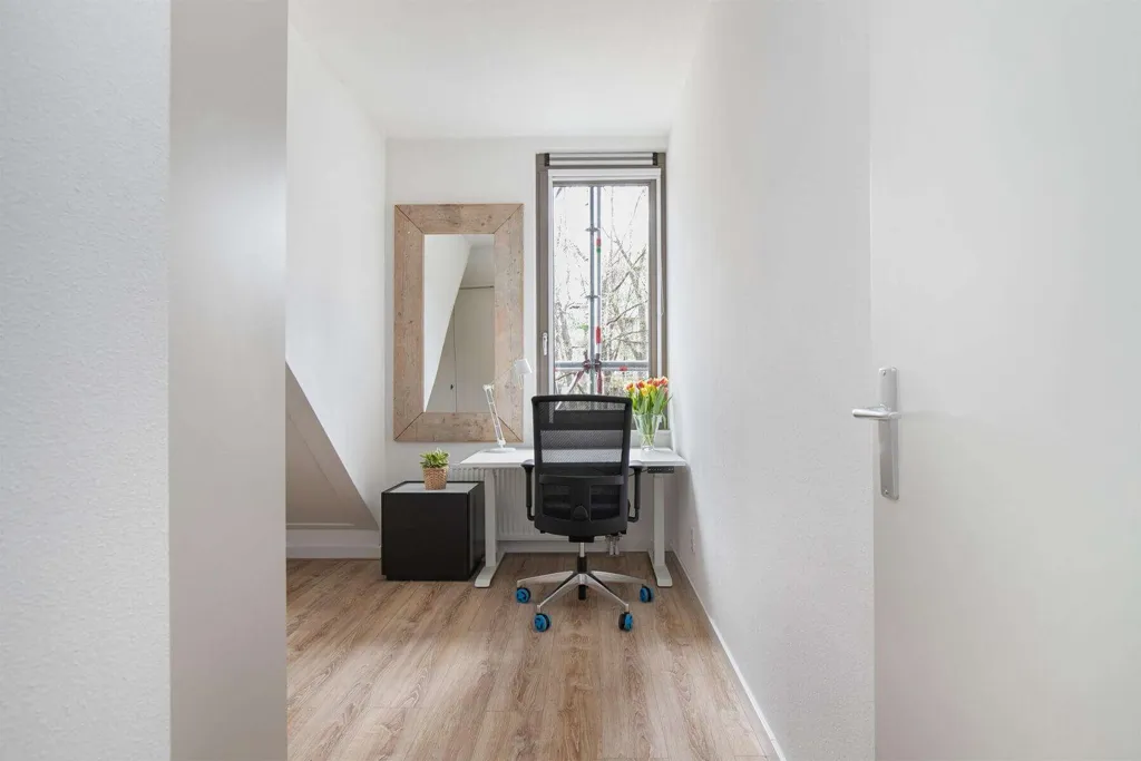 Bureau - Modern Corner House with Garden in Zeist
