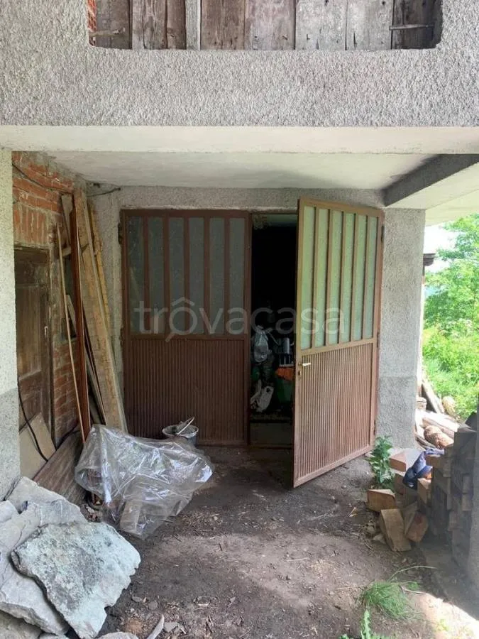 Garden - Rustic House with Garden in Bellino