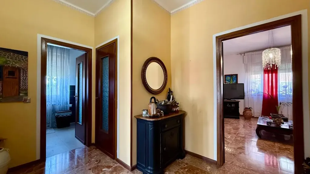 Entrée - Apartment with Balcony in Alessandria