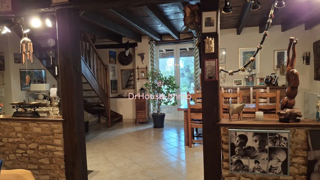 Salle à manger - Maison en Pierre avec Terrain à Brantôme