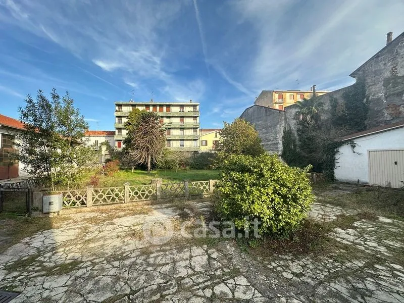 Aed - Villa with Garden in Vigevano
