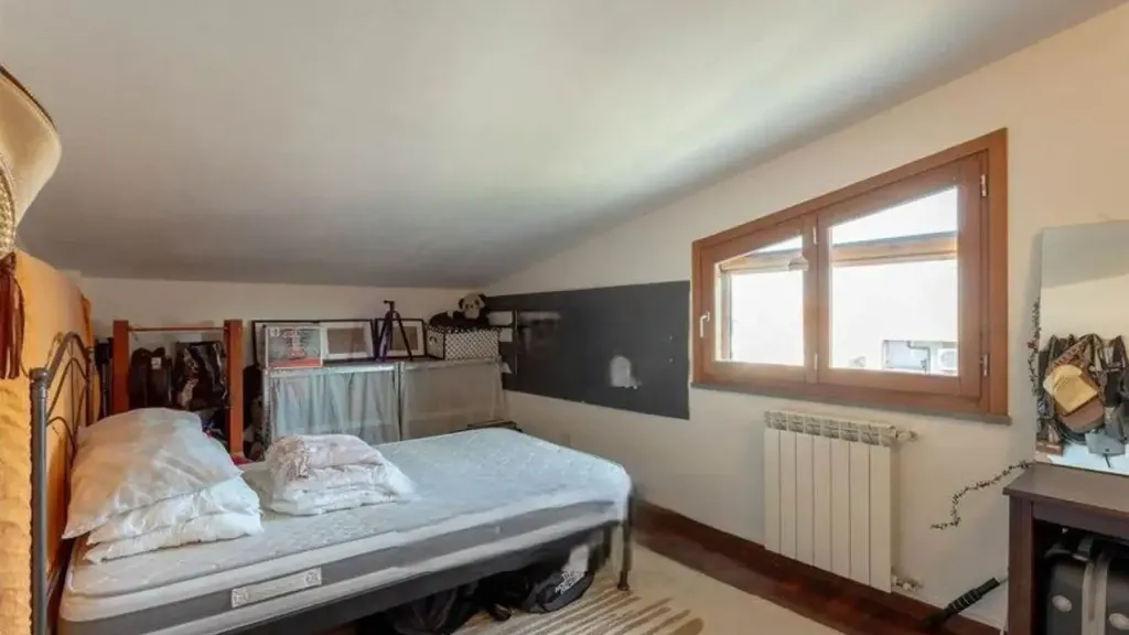 Bedrooms - Duplex Apartment with Balcony in Campi Bisenzio