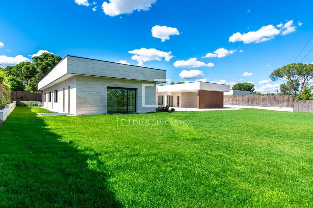 Exterior - Chalet with Pool in Las Lomas, Boadilla del Monte