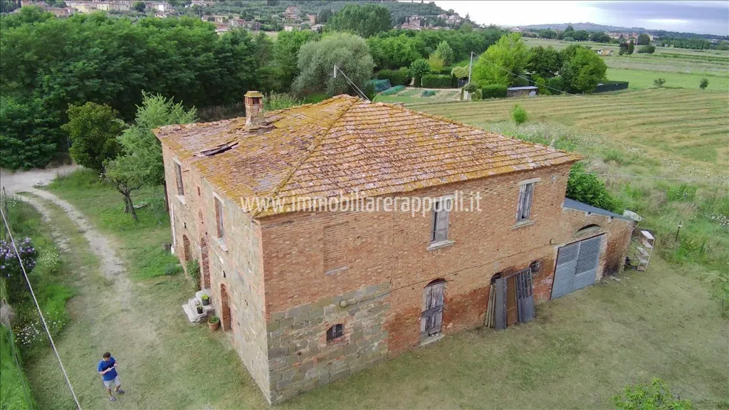 Vista aerea - Casale rustico con terreno a Sinalunga