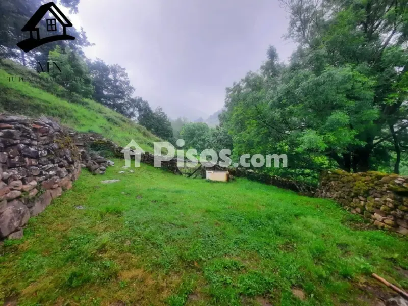 Jardin - Rustic Farm Complex with Cabañas in Valles Pasiegos