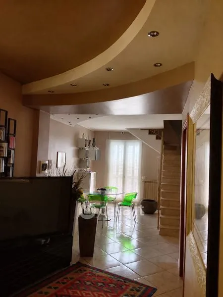 Soggiorno - Appartamento con terrazzo a Ficarazzi