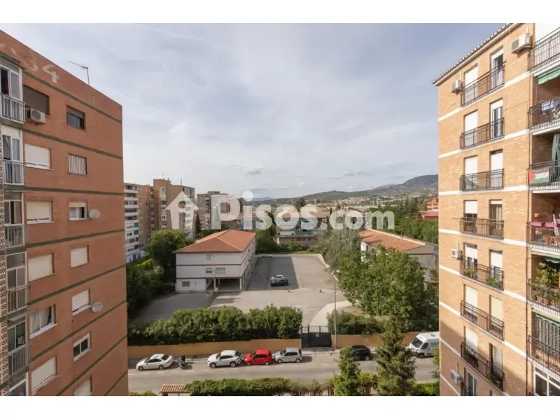 Balcone - Modernised Apartment with Balcony in Granada