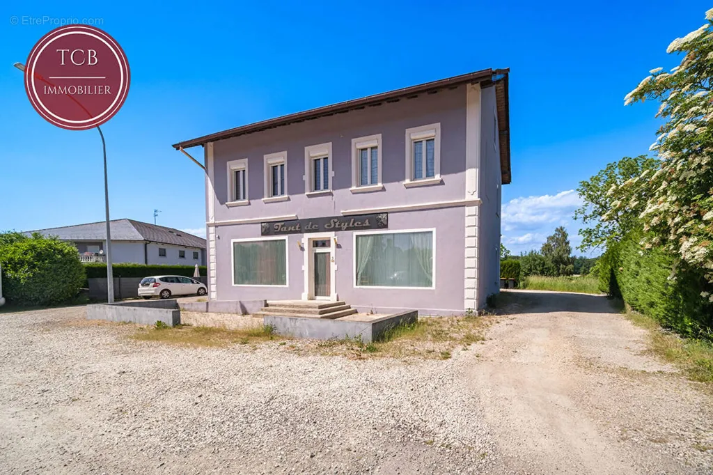 10-toaline korter asukohas Valdieu-Lutran
