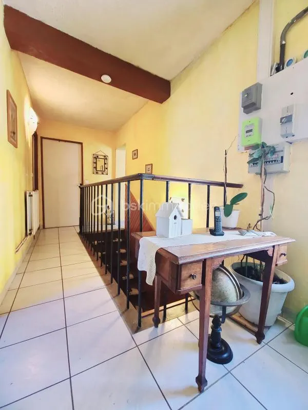 Hallway - Charming 1890 House with Terrace in Grigny