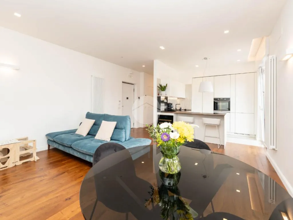 Séjour - Fully Furnished Triplex with Balcony in Pero