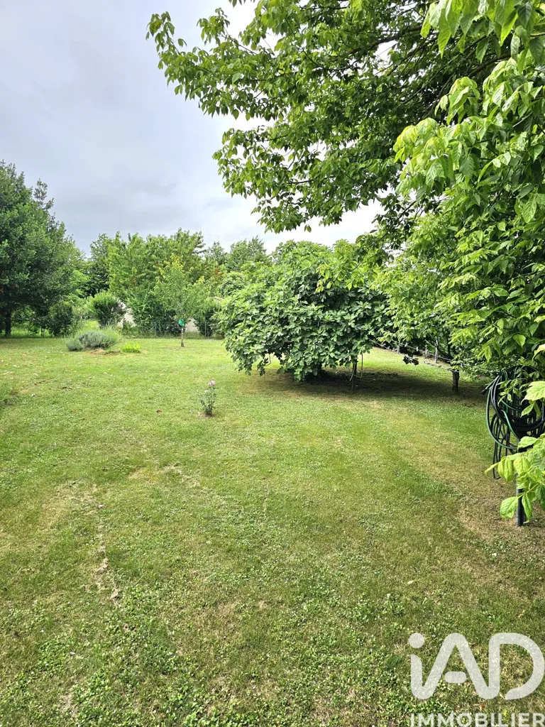 Aed - Traditional House with Pool in Val-de-Livenne