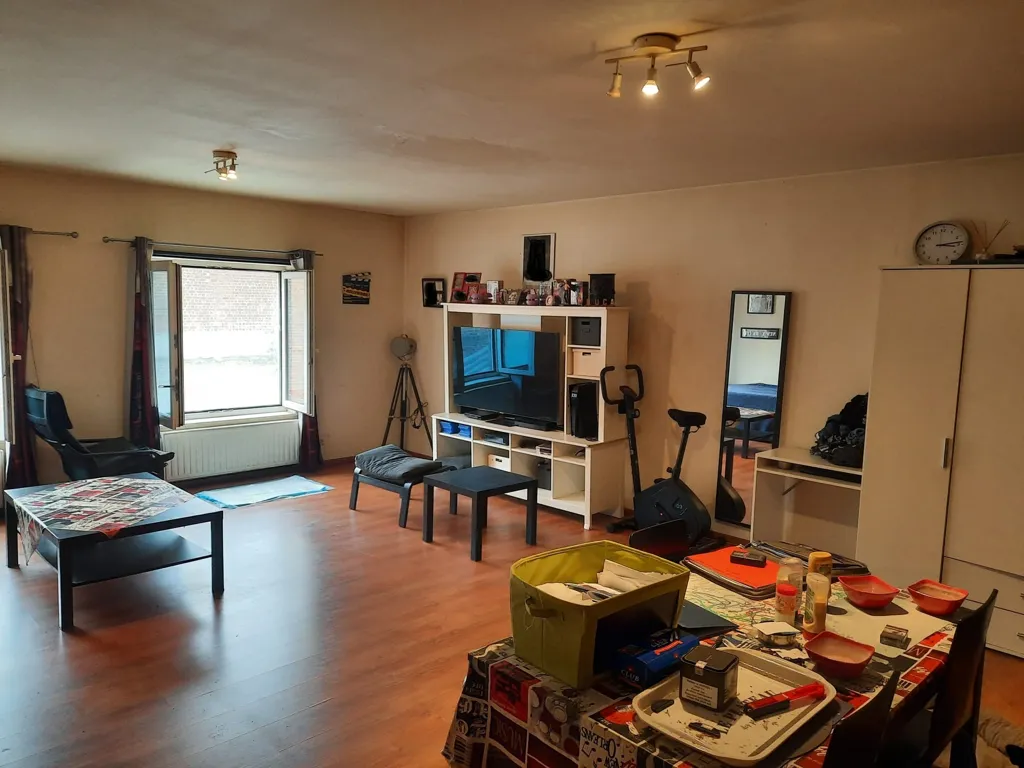 Séjour - Appartement avec Ascenseur près du Piétonnier à Mons