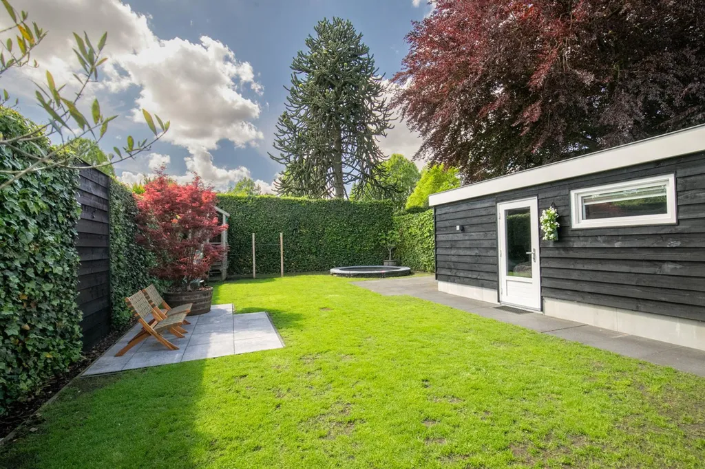 Aed - Luxury Two-Storey House with Overkapping in Moergestel