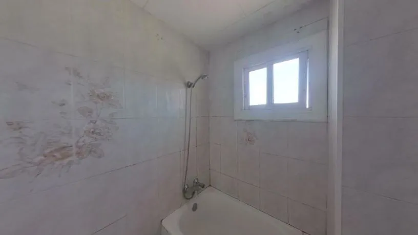 Vannitoad - Apartment with Balcony in Badalona Centre