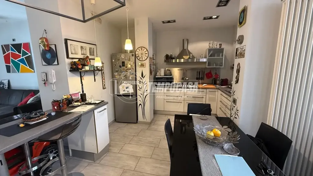 Cucina - Appartamento con giardino condominiale a Napoli