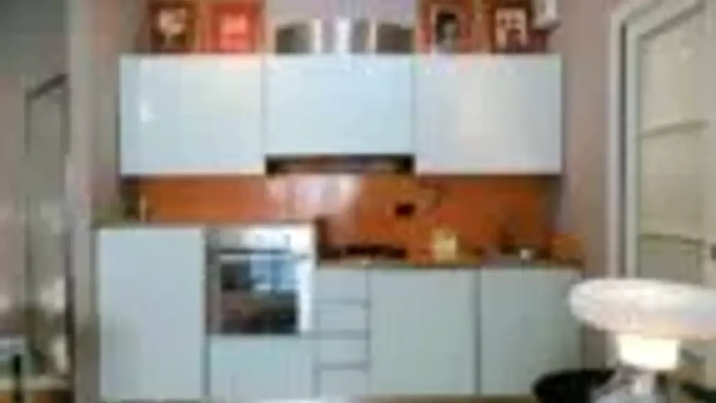 Köök - Apartment with Canal View in Cervia