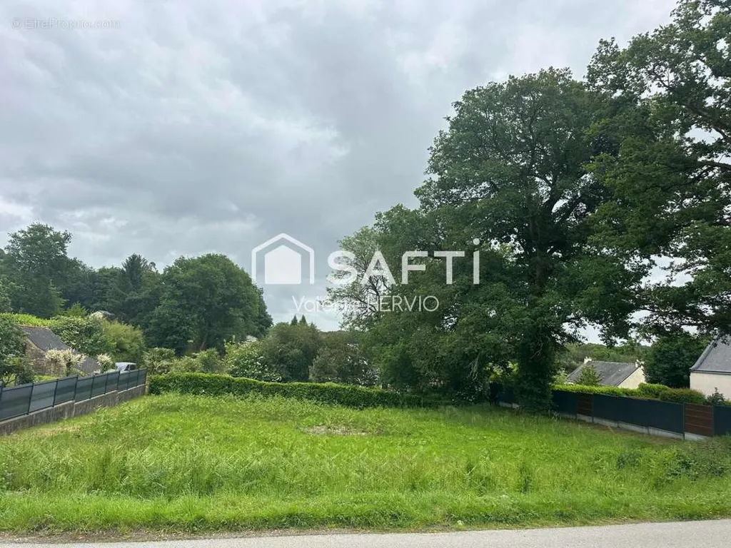 Aed - Buildable Plot in Rochefort-en-Terre